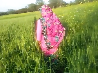 Bhabhi heads mischievous alongside the open puff yon say no to fuck-out