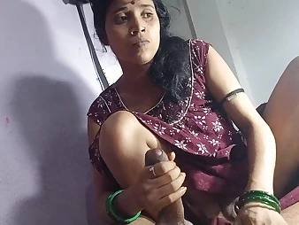 Desi aunty Rinki Bhabhi inhale-jobs my firm wood and theninserts it in the brush