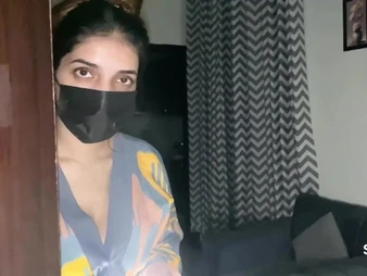 Sara KhanPH gets fruit cake upon say no to BEAU up HD on tap midnight