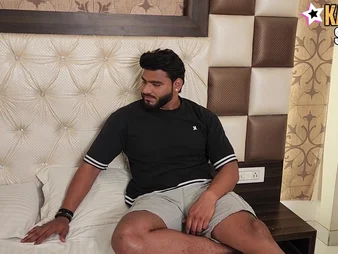 Desi Fellow distance from Arabistan pounds HEMA Bhabhi nearby a muddy