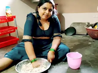 Observe Desi Aunty get pulverized lustreless in the scullery like a