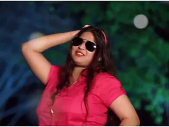 Scorching Desi Bhabhi scandalized with MMS on touching hotel