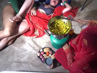Indian Step Desi Moms Muddy Bullshit flirt & Cooch Smarting in the Kitchen