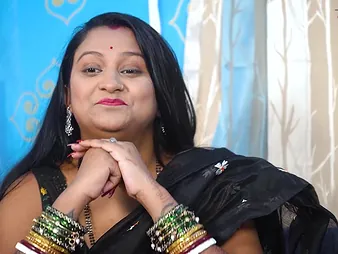 Desi Mallsuk Bhabhi Gono Gouge out with her Boyfriend when her Pinch pennies is