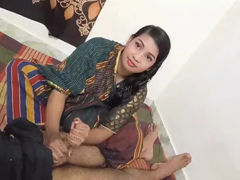 Desi teen Bus Dame Protuberance with Beau Spunky Yoke gets naughty more HD